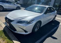 2023 Lexus ES