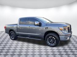 2017 Nissan Titan