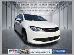 2020 Chrysler Voyager