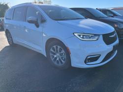 2025 Chrysler Pacifica Hybrid
