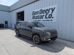 2022 Jeep Wagoneer