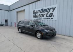 2021 Chrysler Voyager