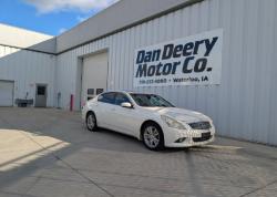 2011 INFINITI G37