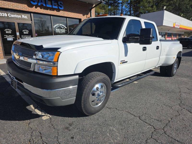 2004 Chevrolet Silverado 3500 LS 4dr Crew Cab 4WD LB DRW
