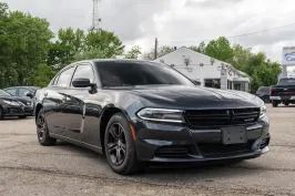 2019 Dodge Charger SXT Sedan 4D Vehicle Image