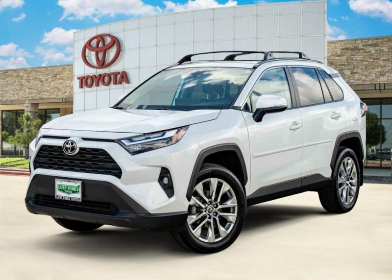 2025 Toyota RAV4 XLE Premium