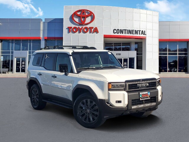 2027 Toyota Land Cruiser Base Vehicle Image