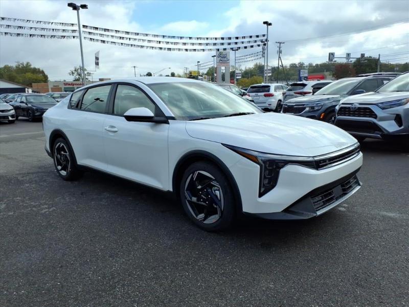 2026 Kia K4 EX