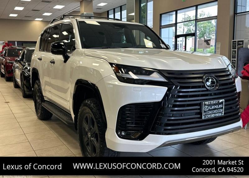 2026 Lexus LX 700h Overtrail