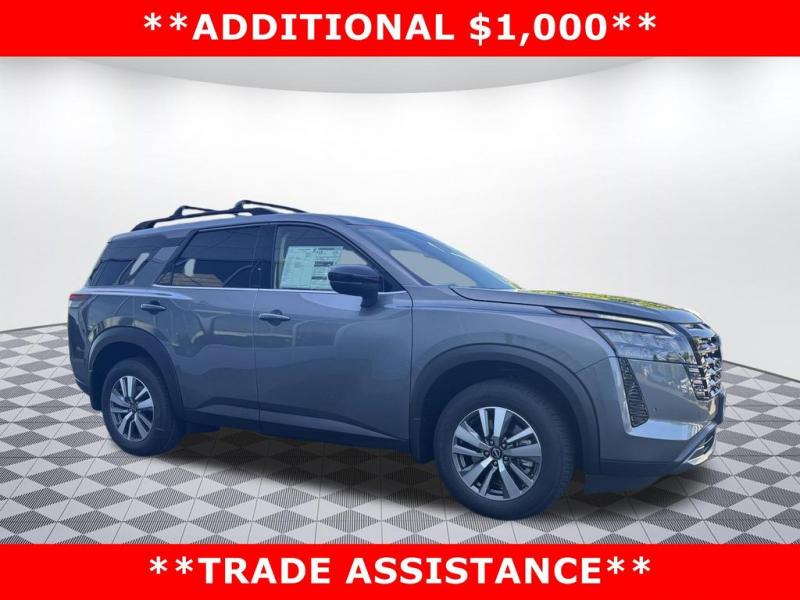 2026 Nissan Pathfinder SL Vehicle Image