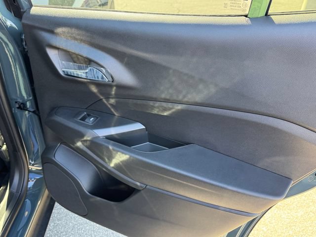 slide-9