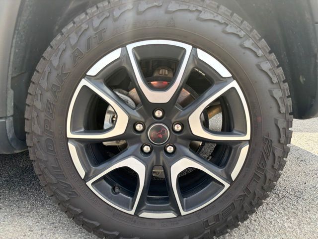slide-10