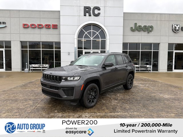 2026 Jeep Grand Cherokee Laredo Altitude