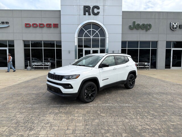 2026 Jeep Compass Latitude Altitude