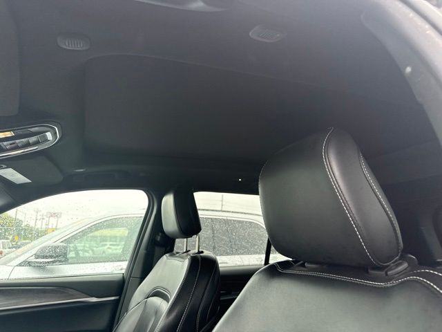 slide-10