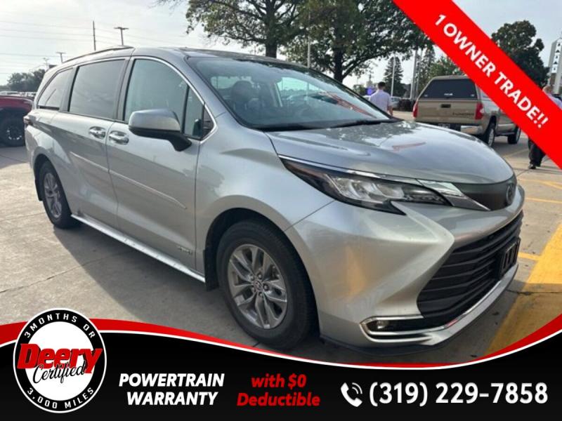 2021 Toyota Sienna XLE Vehicle Image