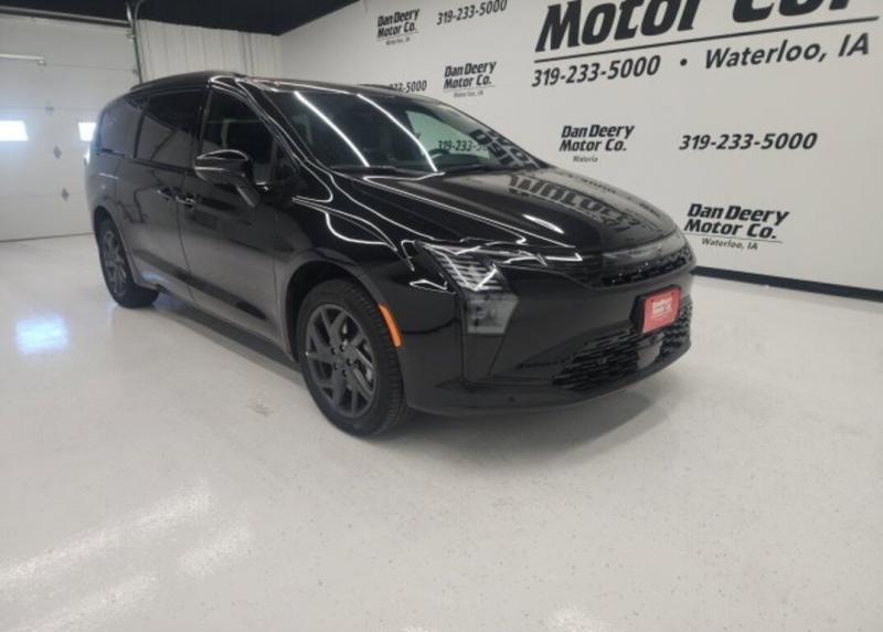 2027 Chrysler Pacifica Limited