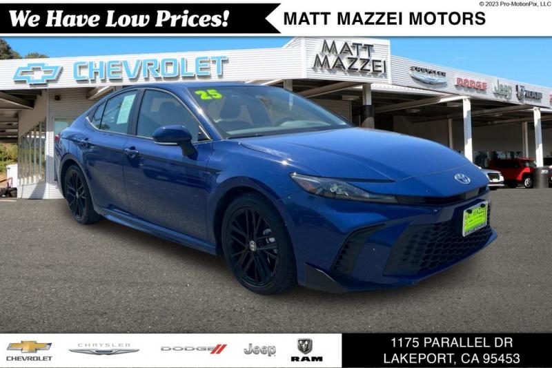2025 Toyota Camry SE