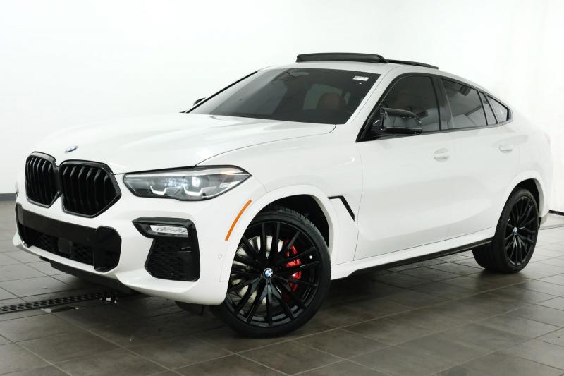 2021 BMW X6 M50i