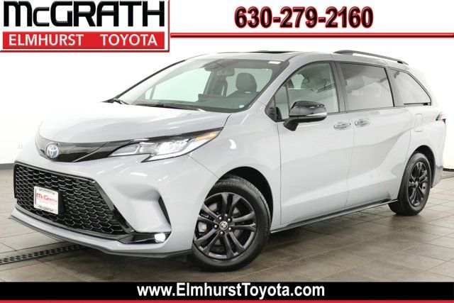 2025 Toyota Sienna XSE