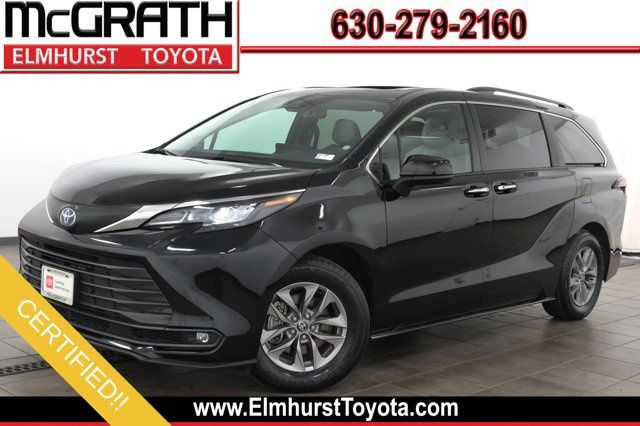 2025 Toyota Sienna XLE