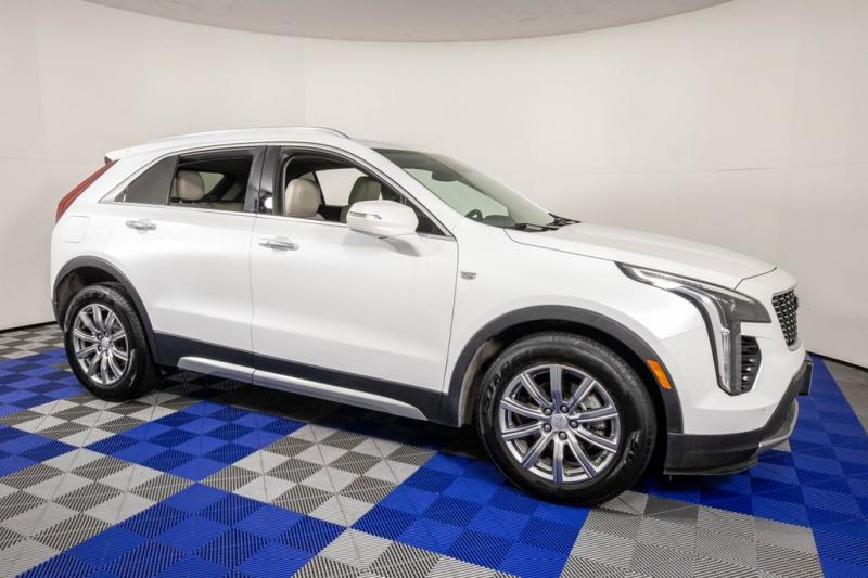 2021 Cadillac XT4 Premium Luxury